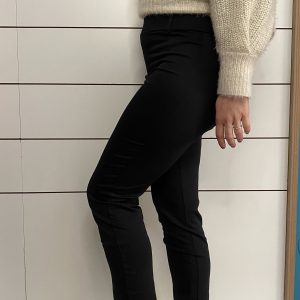 Pantalone tight fit