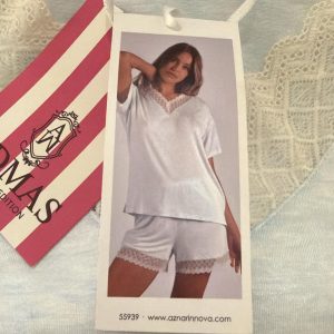 Pigiama Donna con Scollo a V Mezza Manica e Dettaglio in Pizzo