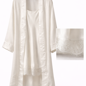 Completo Twinset in raso panna con kimono e sottoveste con pizzo