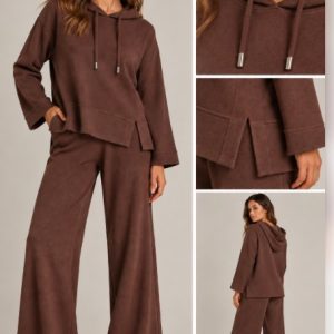 Completo Donna Bisbigli in Maglia con Cappuccio e Pantalone a Palazzo